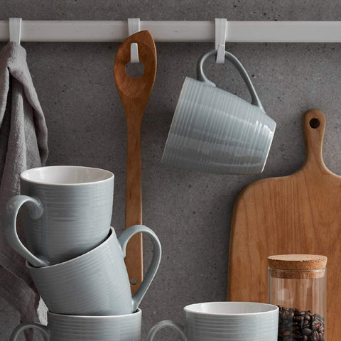 DOWAN bottom label and glaze finish showing durable, chip-resistant ceramic