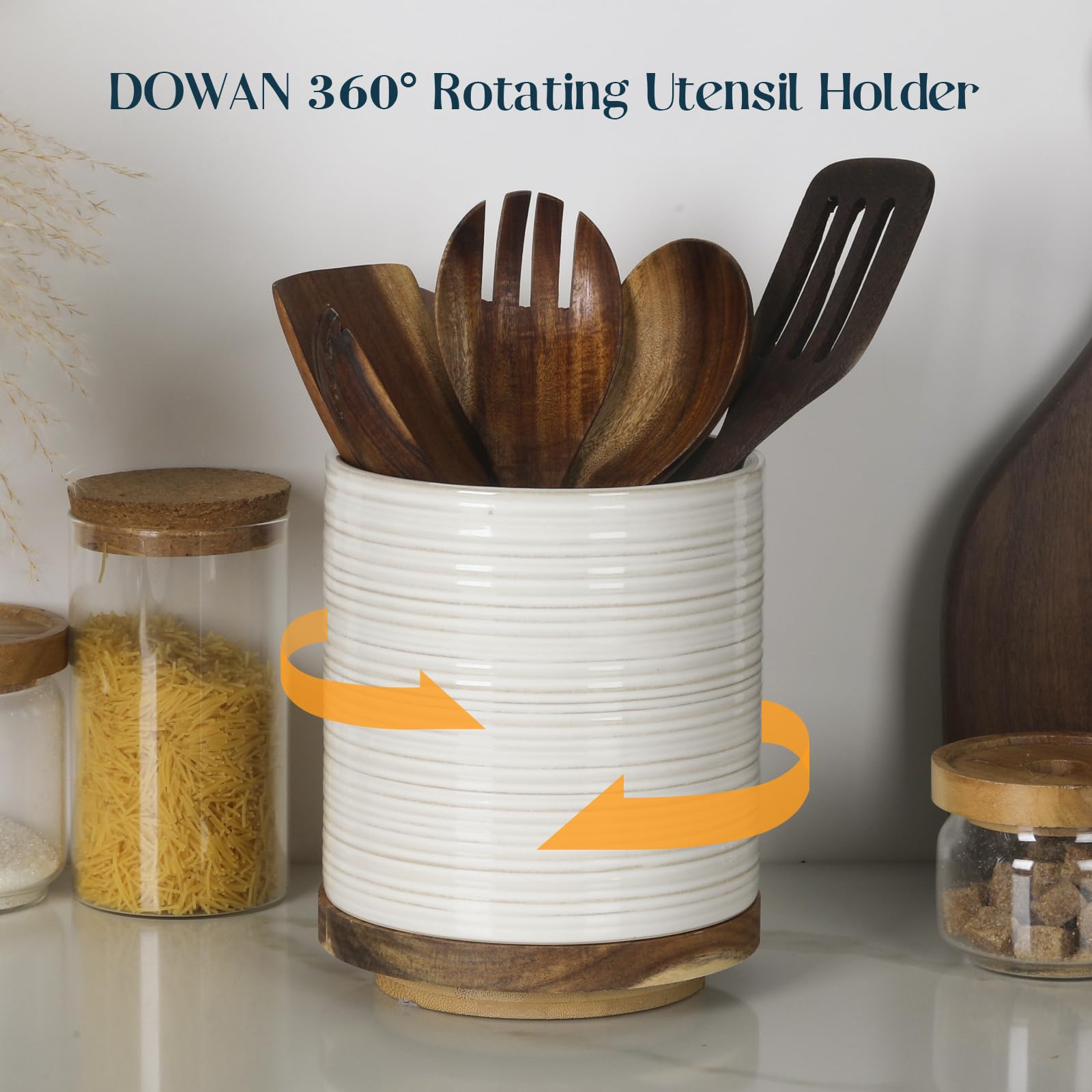 DOWAN rotating top mechanism close-up demonstrating smooth silent spin
