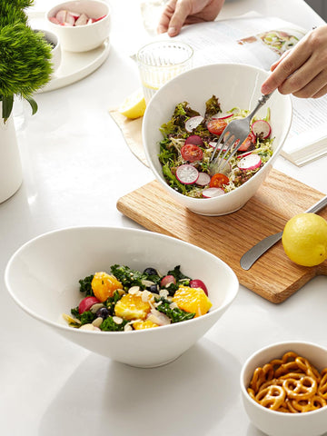 DOWAN bowl serving salad in lifestyle scene for attractive presentation