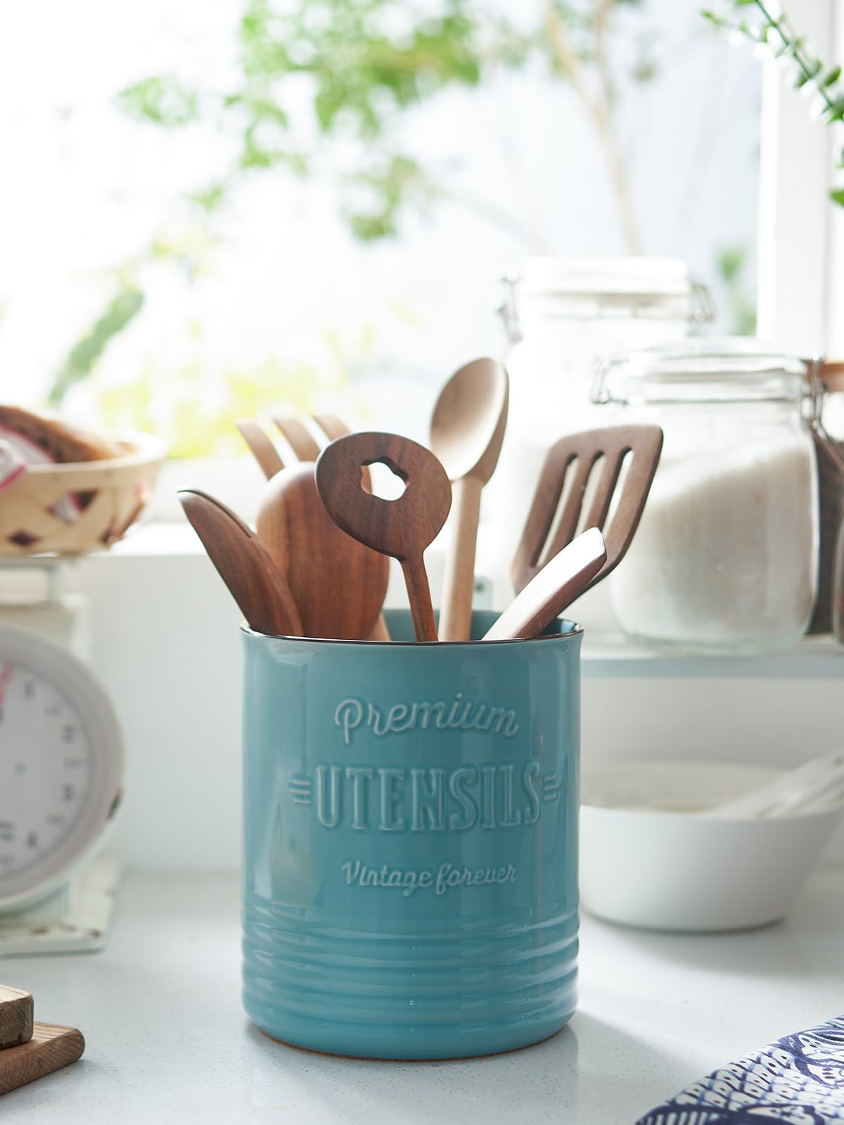 DOWAN utensil holder on countertop with spatulas and spoons for quick cooking access