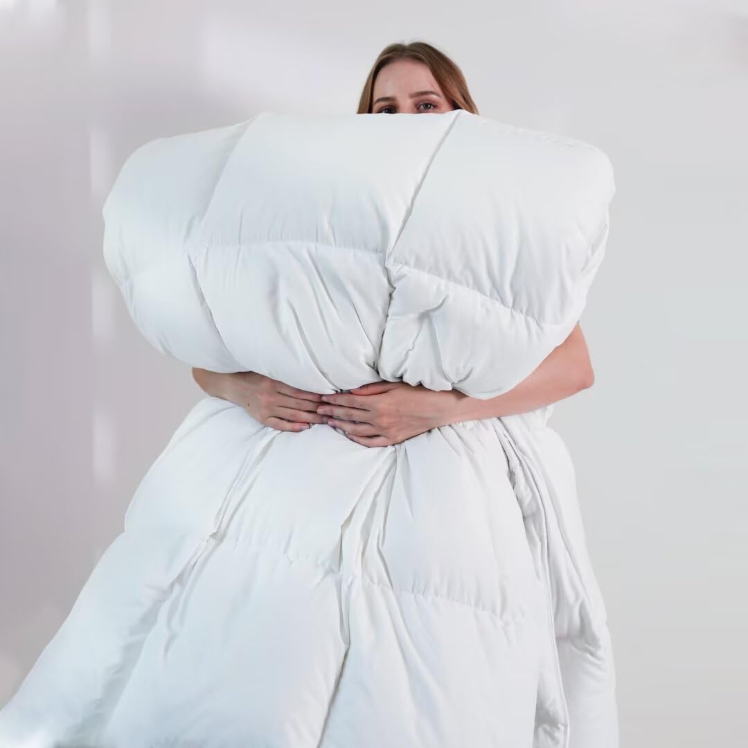 DOWNCOOL vacuum-packed box image showing compact, clean shipping and easy unboxing