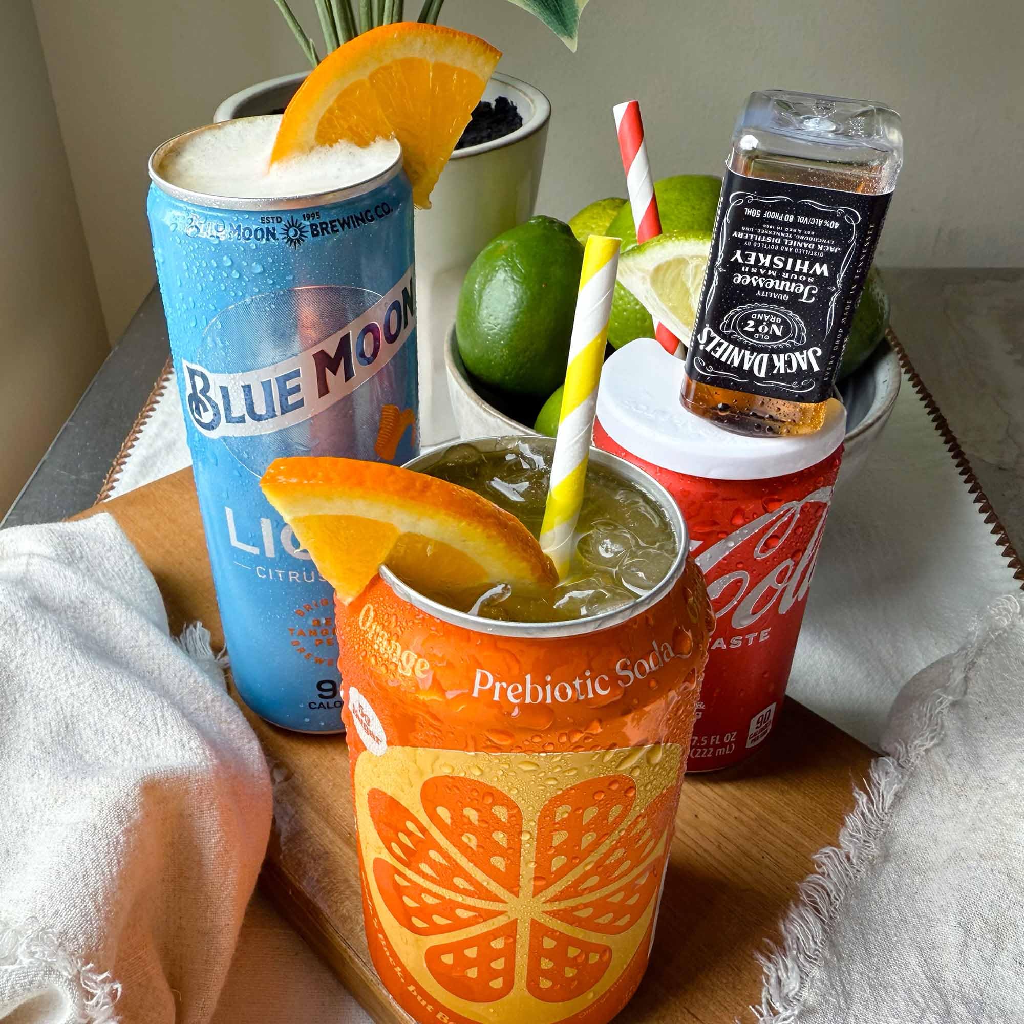 Draft Top lifting a can lid to demonstrate quick, safe opening action