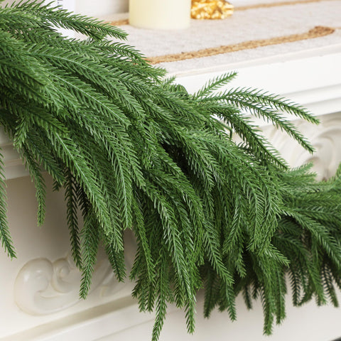 DR.DUDU garland used as table centerpiece creating instant holiday centerpiece benefit