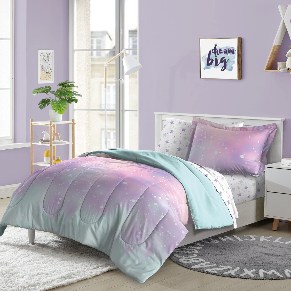 dream FACTORY front view of full Twilight Galaxy set showing coordinated design and quick decorate benefit