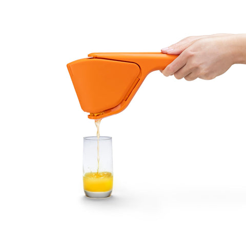 Dreamfarm Fluicer handle texture close-up showing ergonomic grip for comfortable use