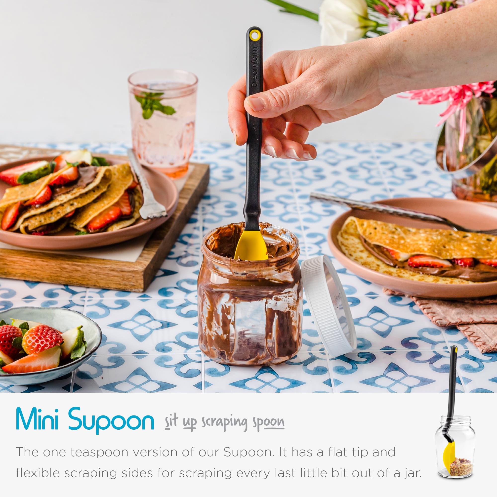 Dreamfarm Mini Chopula inside small baking pan for tight-angle access benefit
