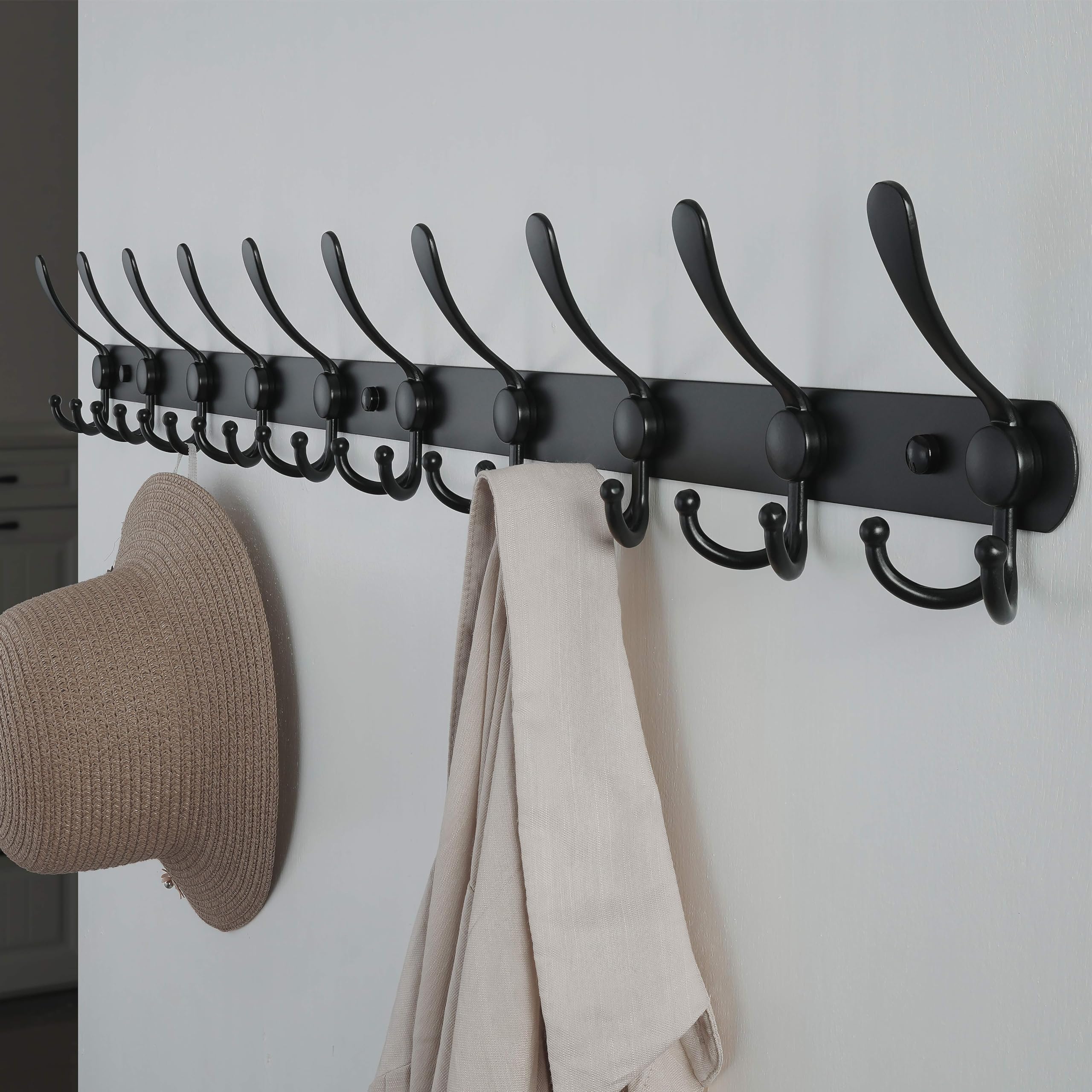 Dseap side profile of mounted rail showing strong projection for bulky coats