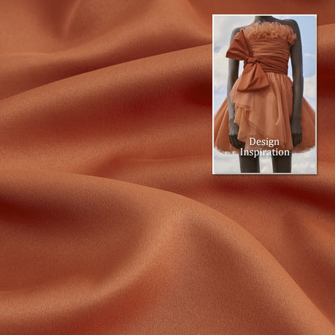 DUALIFE weighted hem close-up improving drape and reducing light gaps