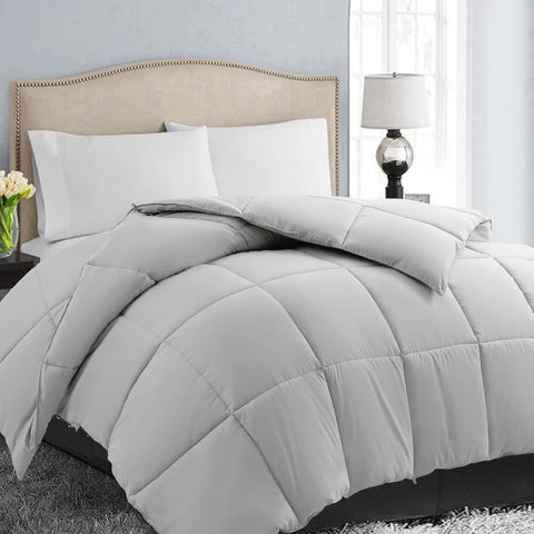 EASELAND front view on bed showing full king coverage and clean look