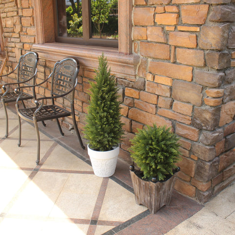 ECOLVANT porch lifestyle setup adding structure and low maintenance greenery