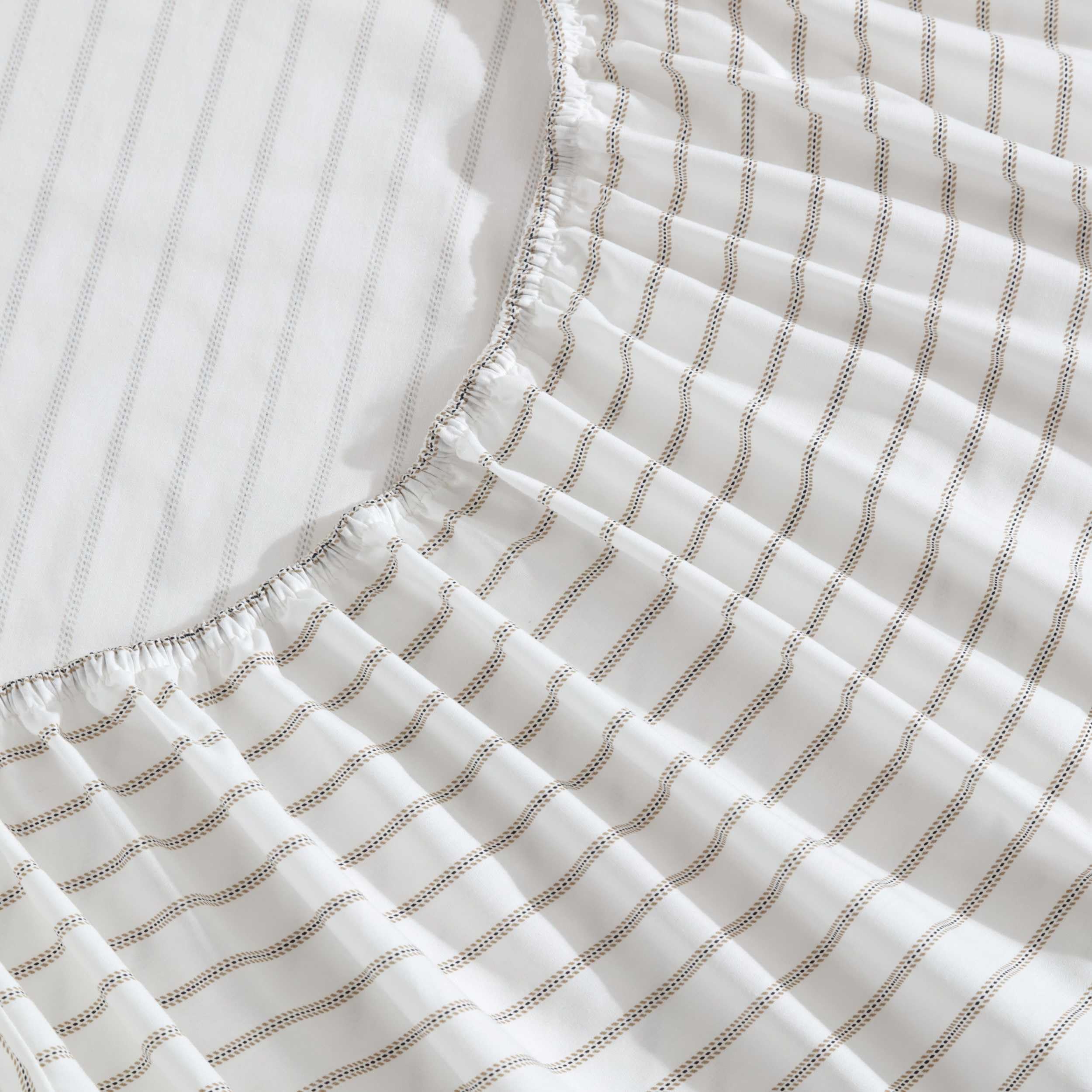 Eddie Bauer macro of percale weave texture showing breathable cotton and crisp hand