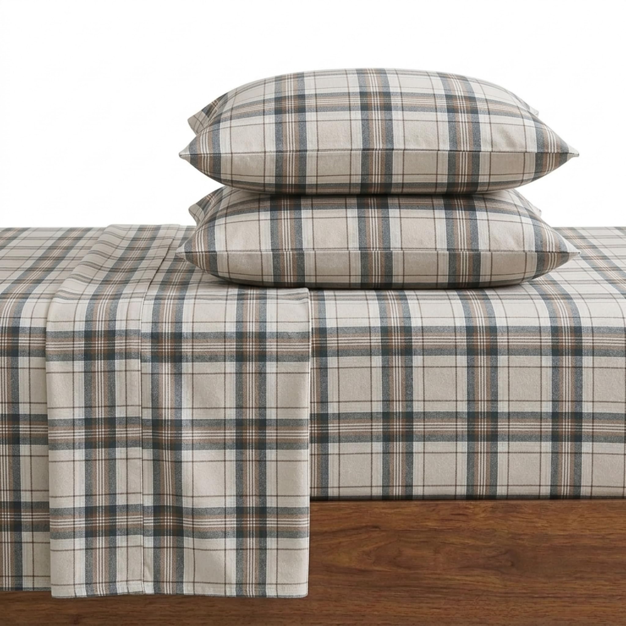 Eddie Bauer full set front view showing Edgewood Plaid and warm comfort