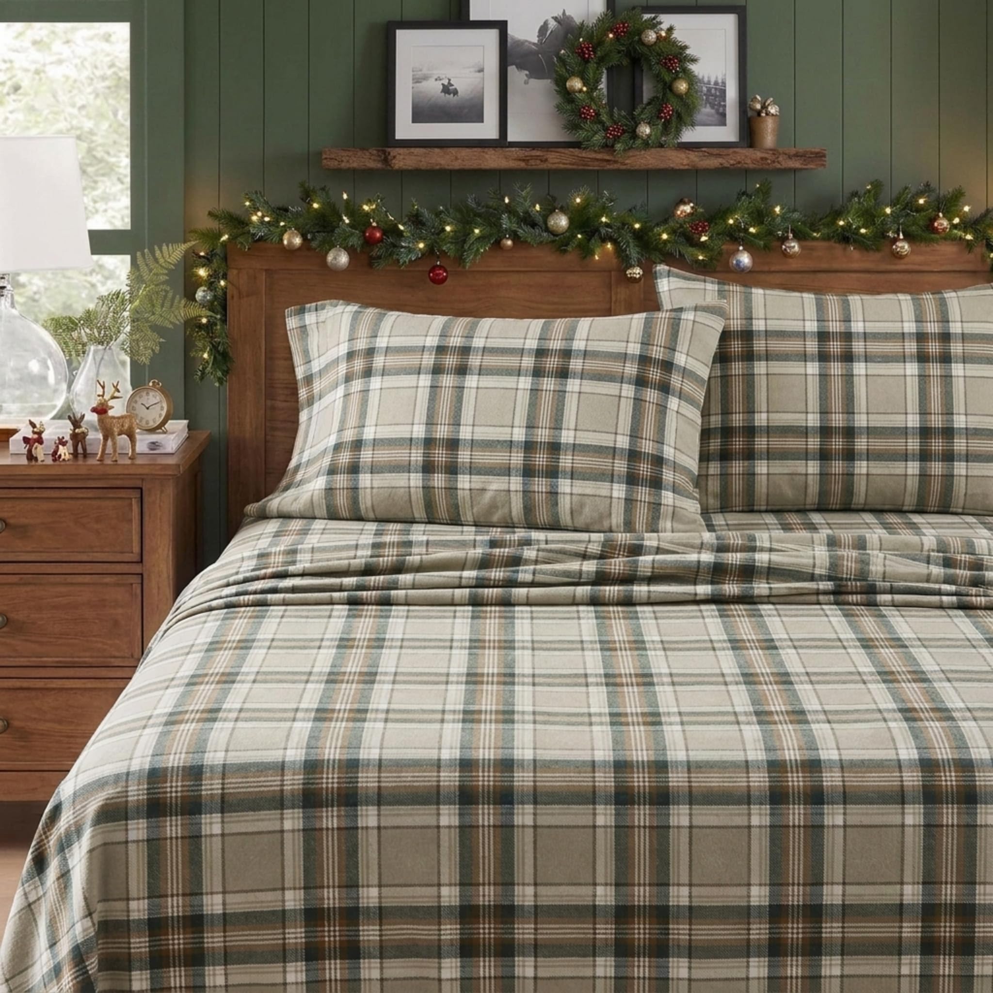 Eddie Bauer close-up of fitted sheet elastic showing secure fit and anti-slip benefit