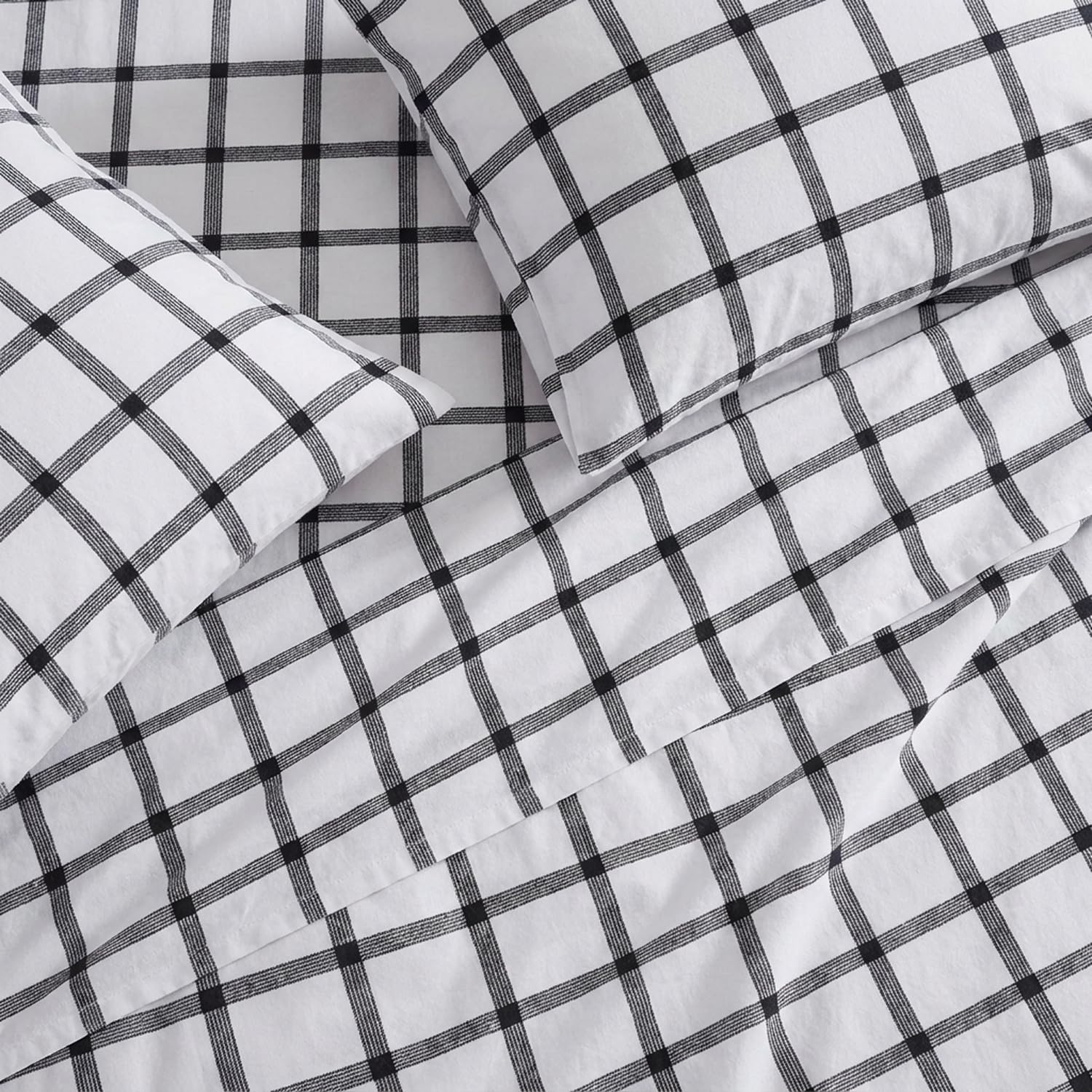 Eddie Bauer fitted sheet elastic and deep pocket detail for secure mattress fit