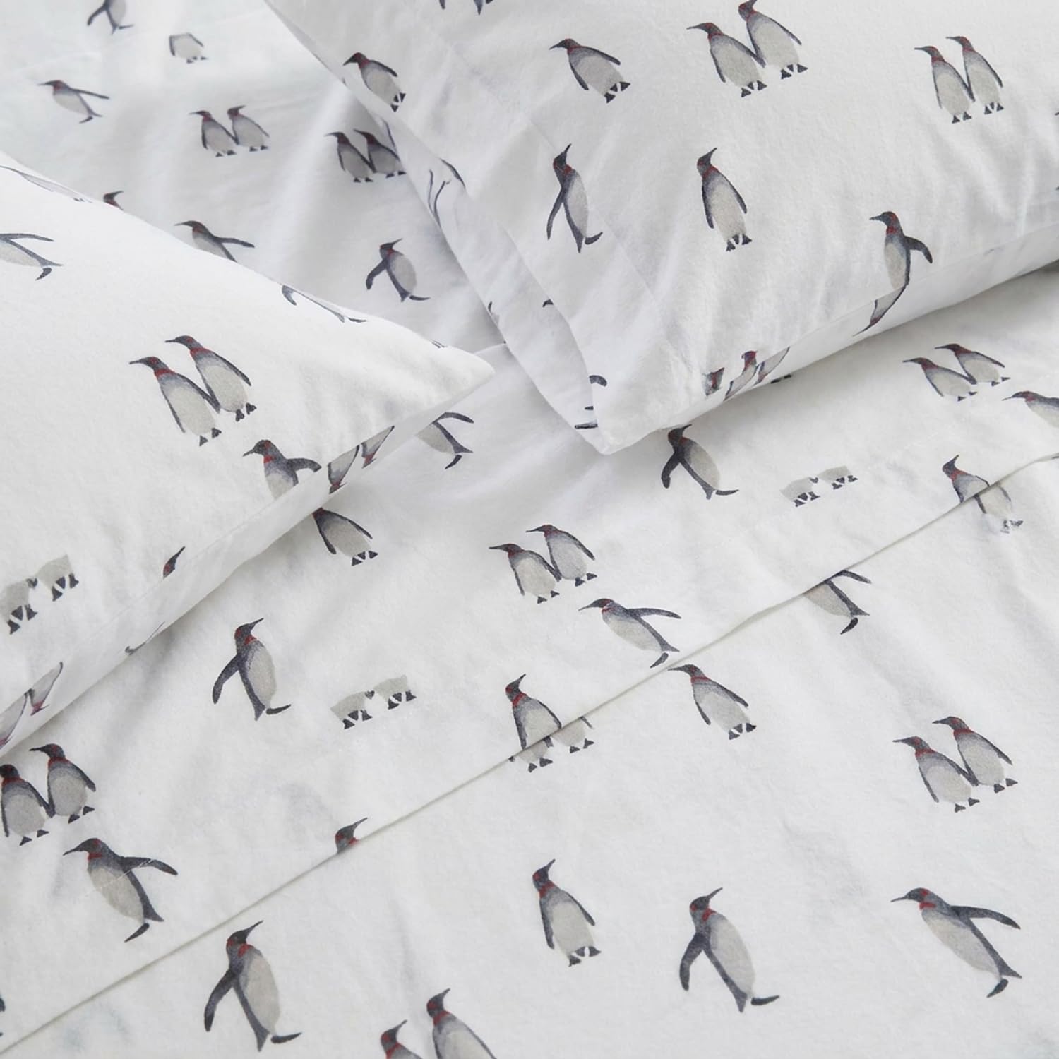 Eddie Bauer fitted sheet elastic edge detail ensuring secure all-around fit