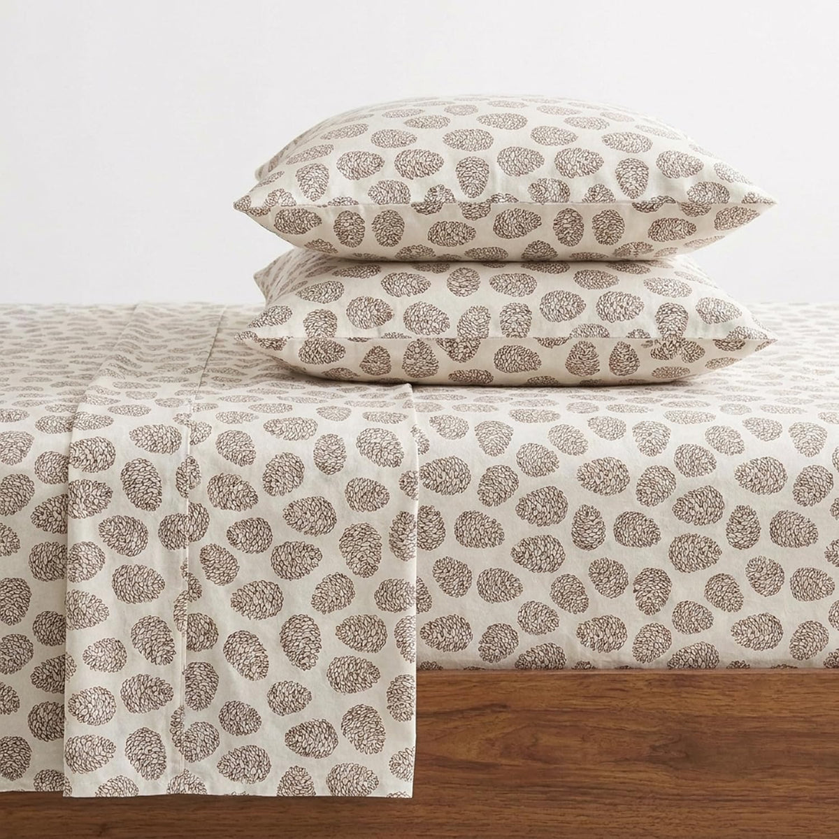 Eddie Bauer front view of queen flannel sheet set showing pattern and fit benefit