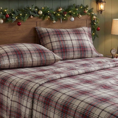 Eddie Bauer pillowcase seam and hem close-up showing durable stitching and neat finish
