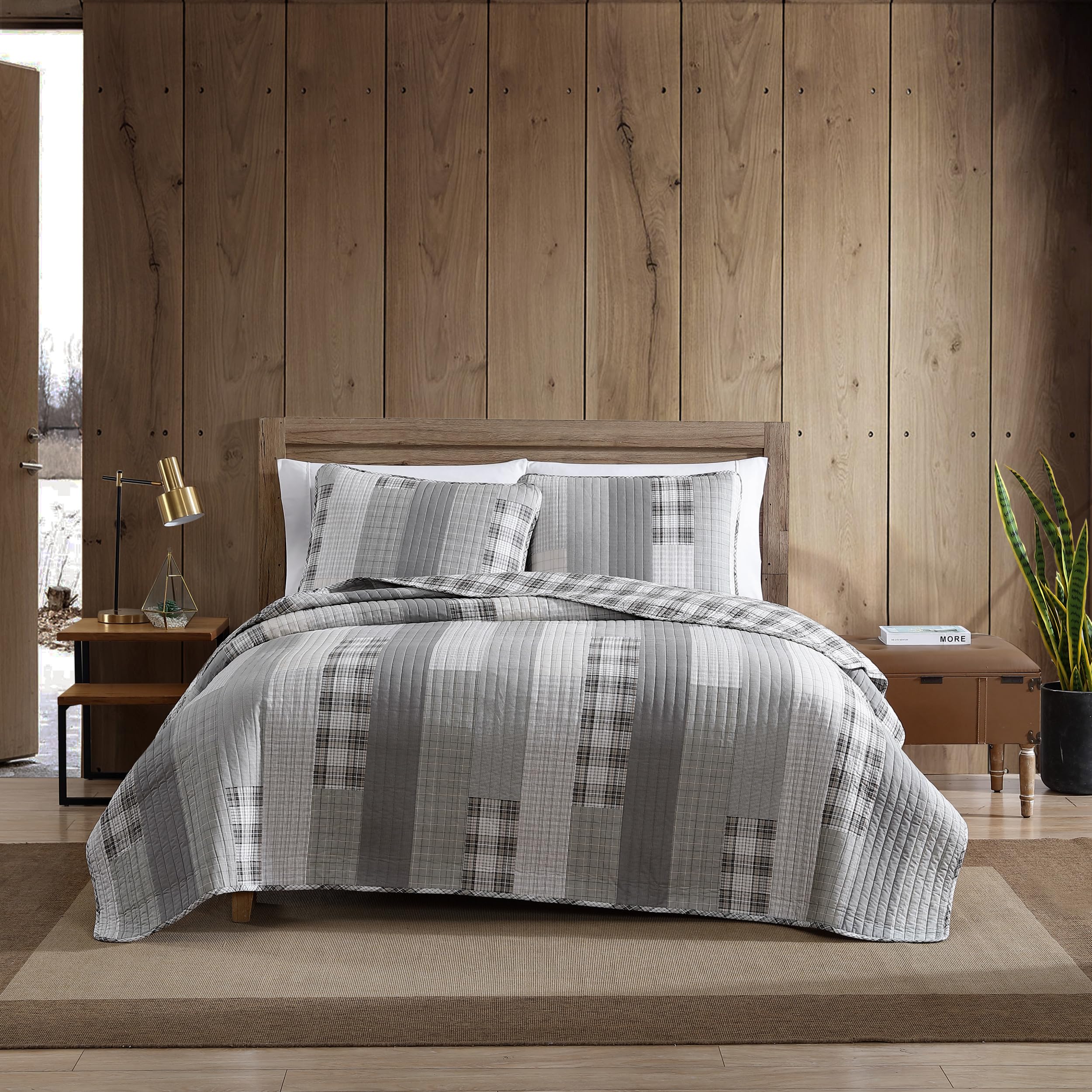 Eddie Bauer quilt front view in Fairview Grey showing tidy finish and versatile style