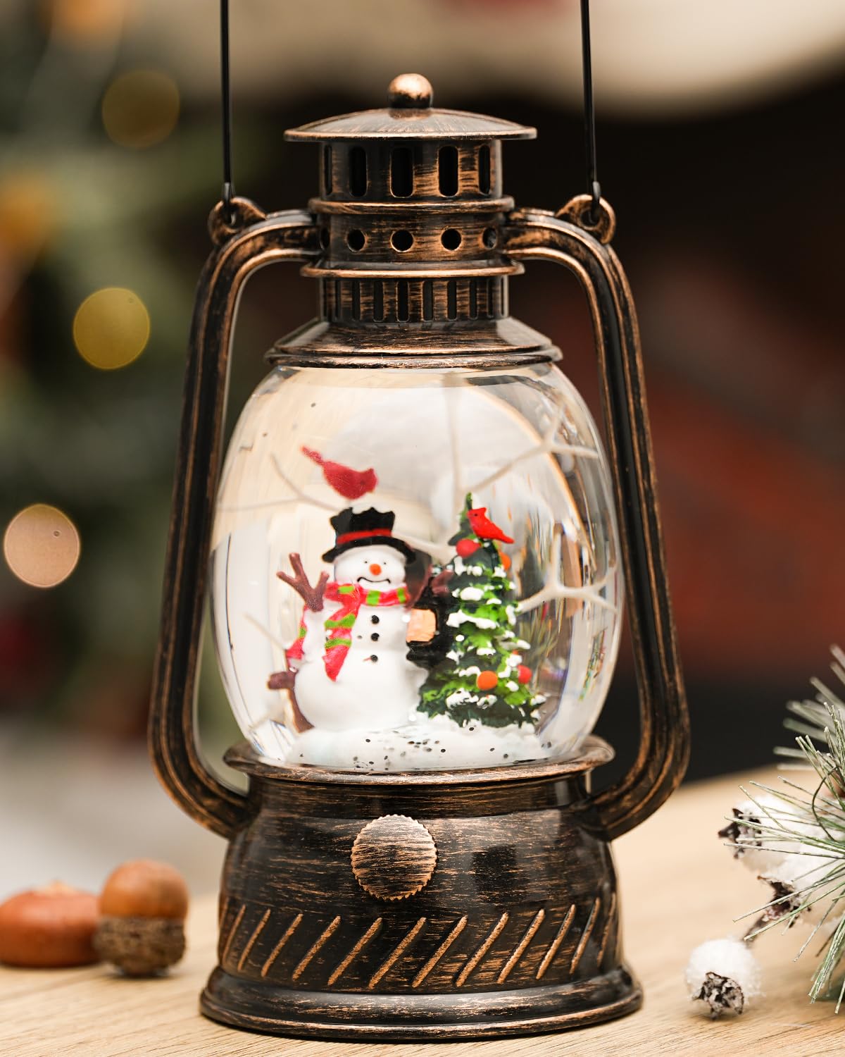 EDDORUNNING fitted packaging box protecting the lantern for safe gifting