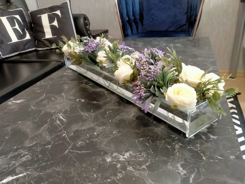 E&F Modern Designs vase on dining table showing scale and how it maintains guest sightlines
