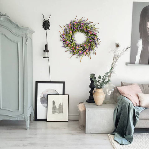 egolot wreath in doorway lifestyle scene creating warm curb appeal for guests