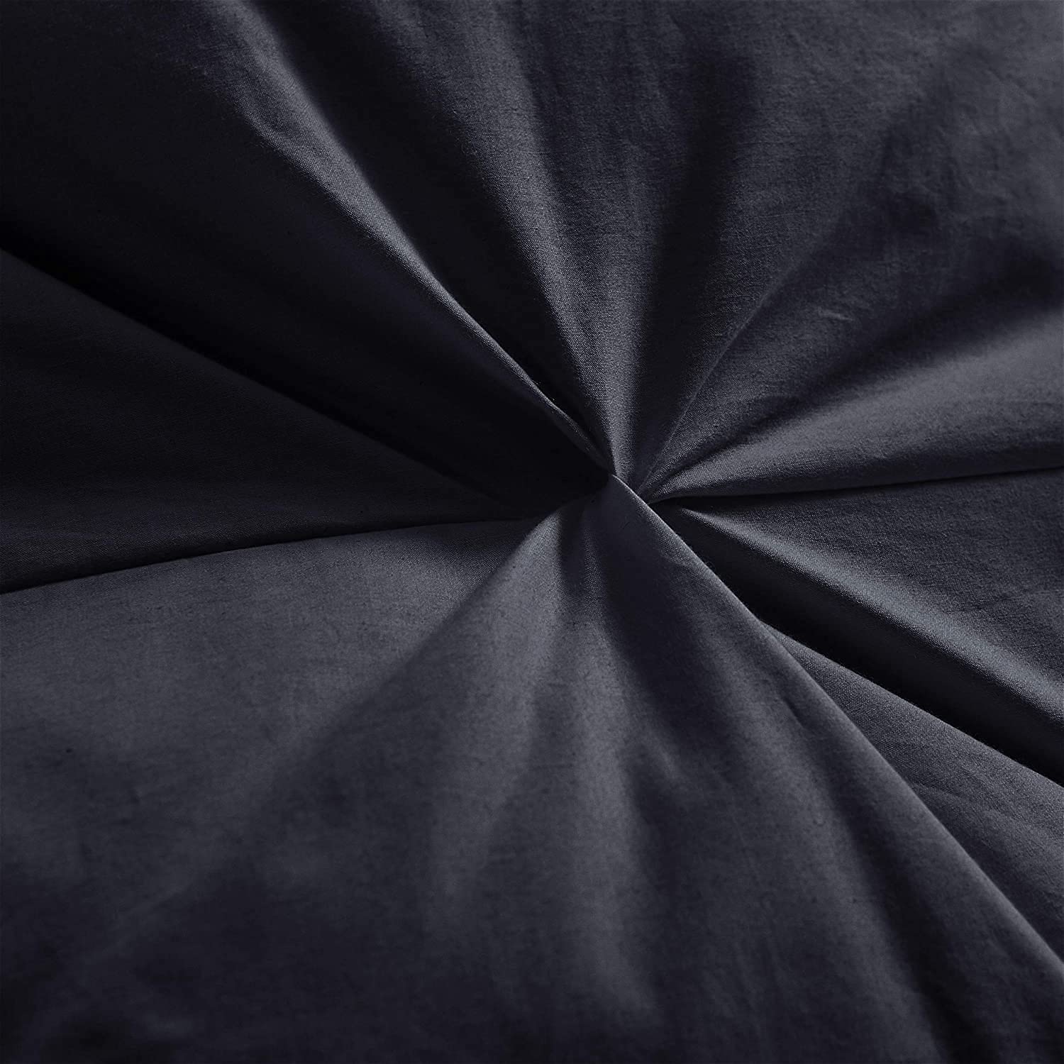 EGYPTIAN BEDDING corner loop and sewn tab for secure duvet cover attachment