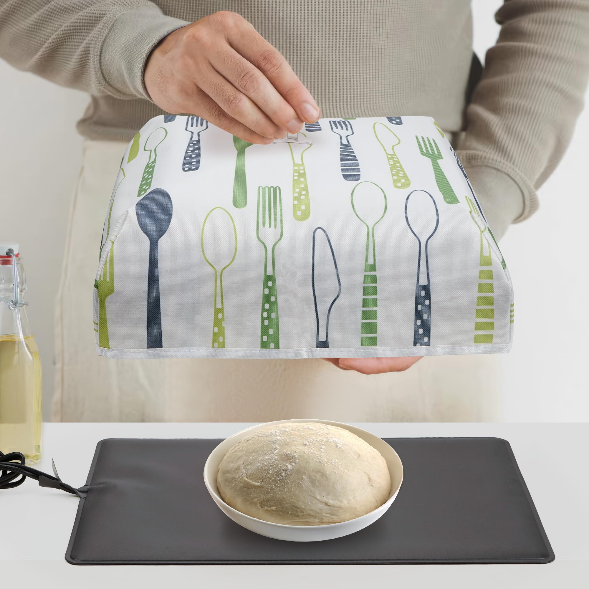 EKEPIN mat in use with proofing bowl demonstrating steady warmth for dough