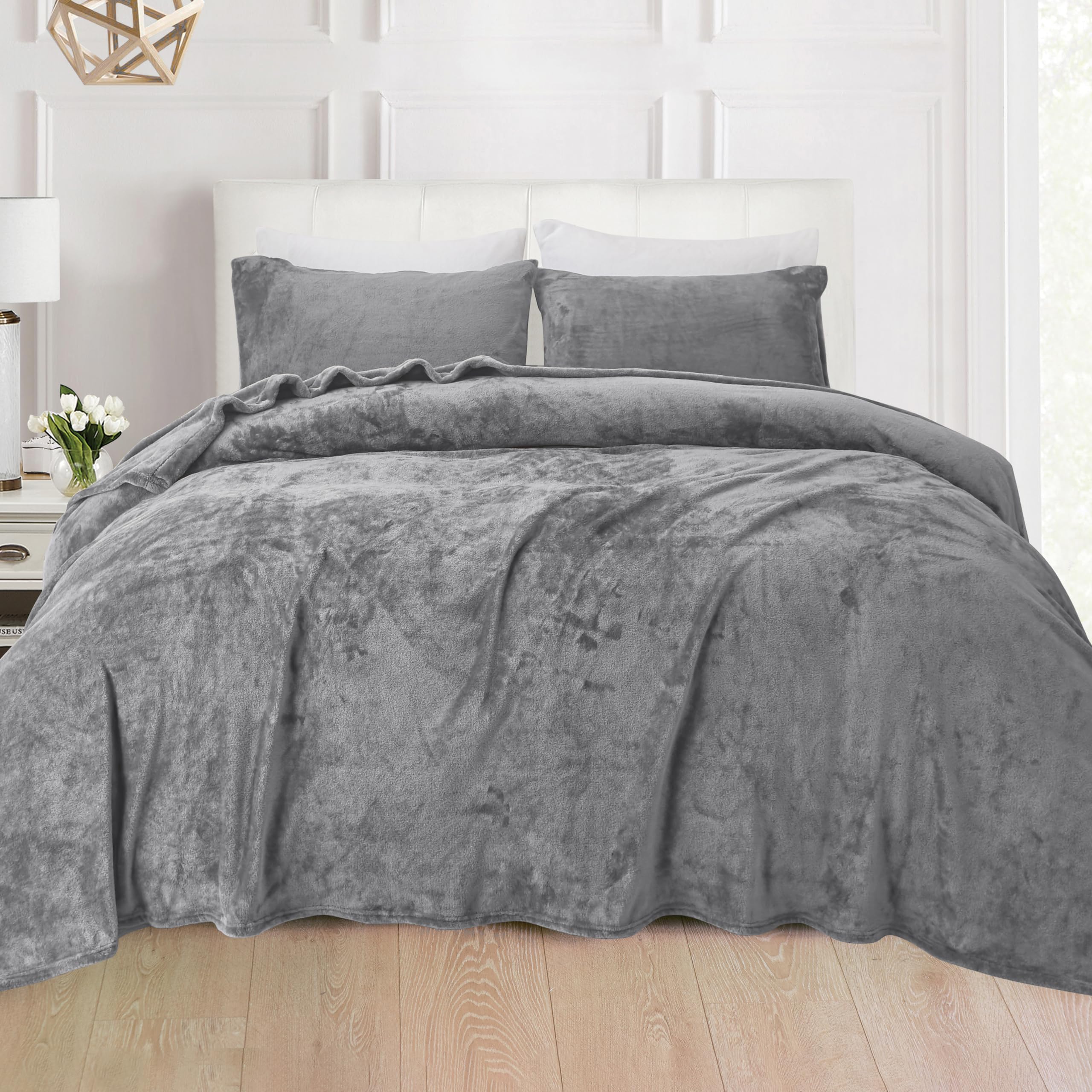 Elegant Comfort fitted sheet deep pocket detail demonstrating 17-inch fit for tall mattresses