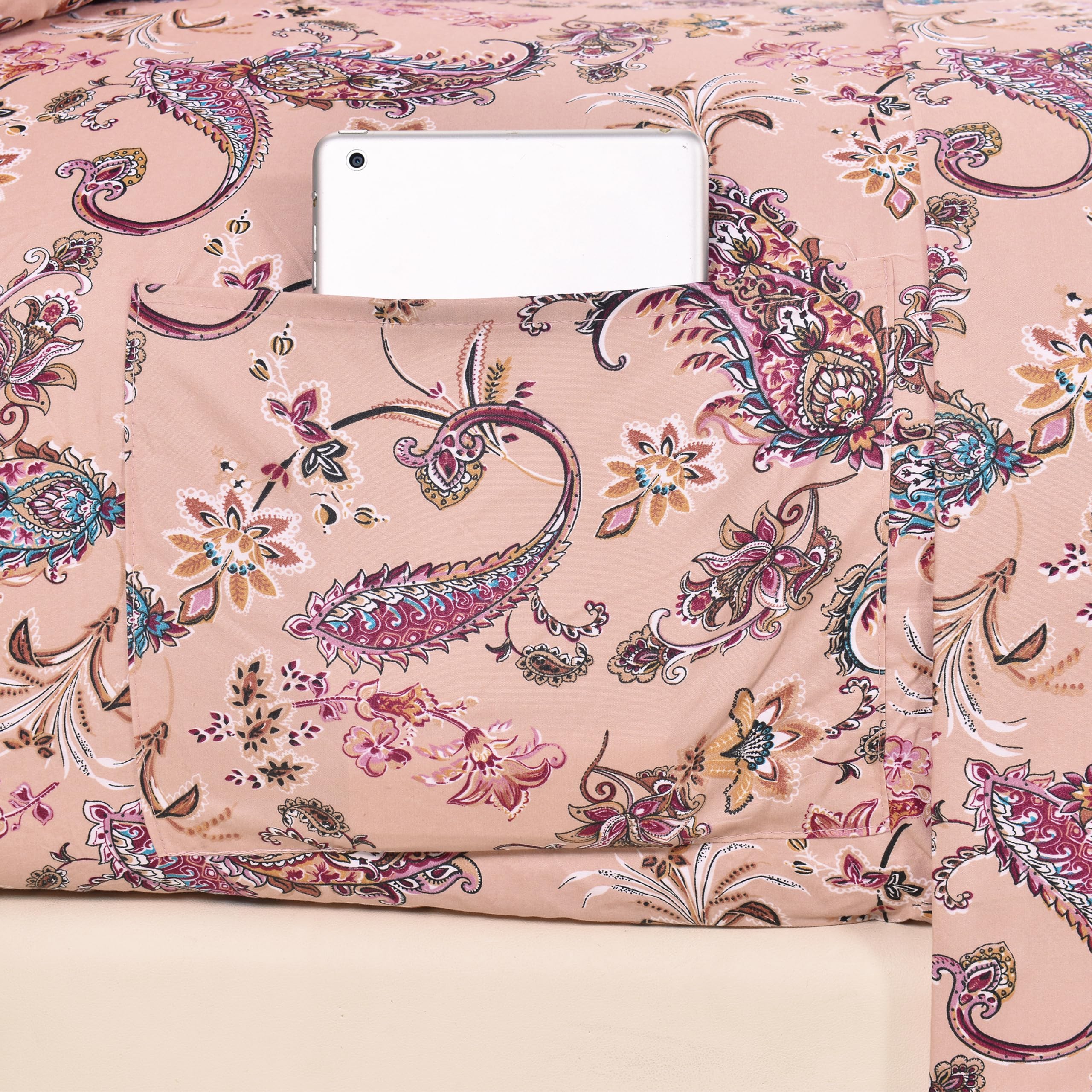 Elegant Comfort soft pillowcase close-up showing plush finish and inviting comfort