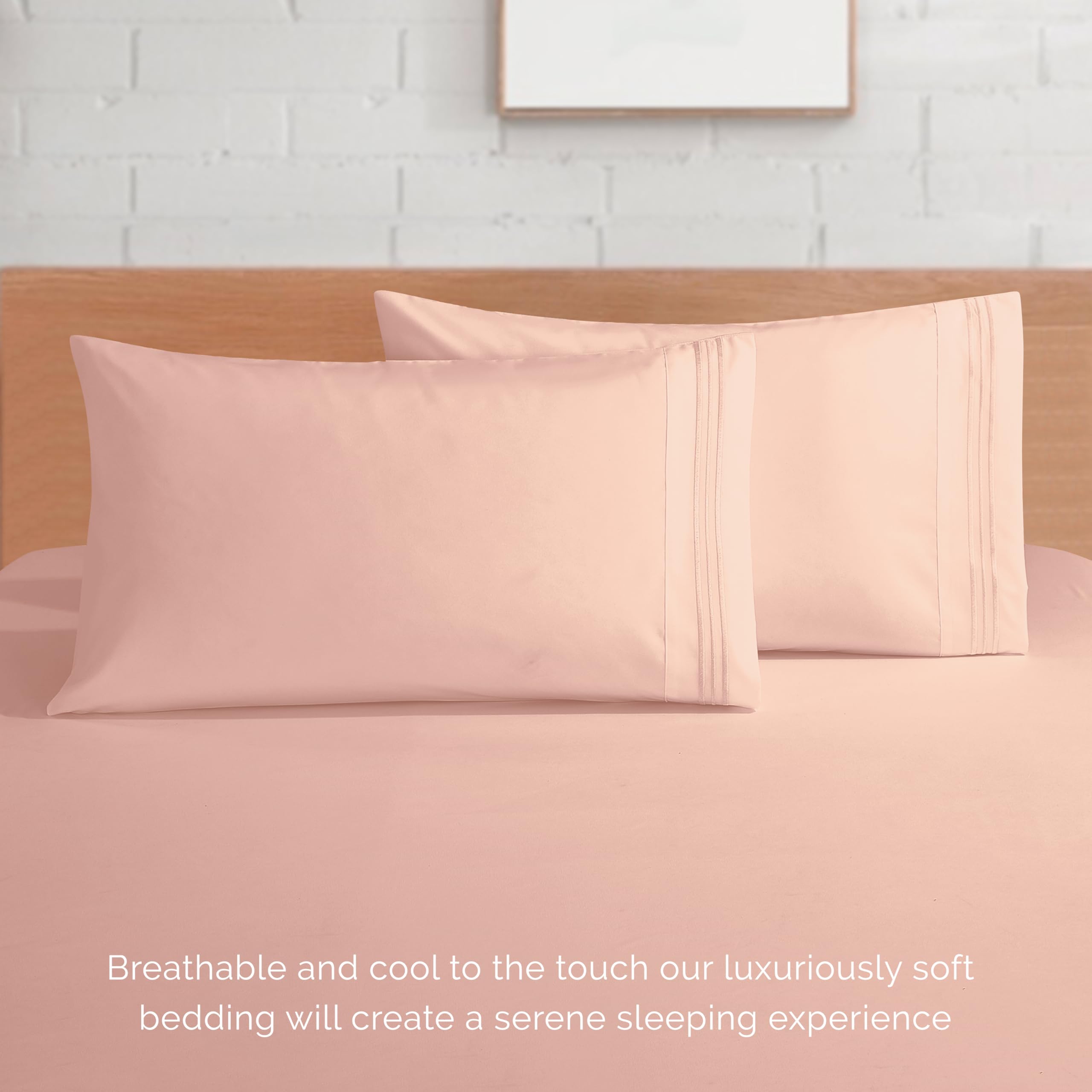 Elegant Comfort pillowcase plush texture illustrating softness and comfort