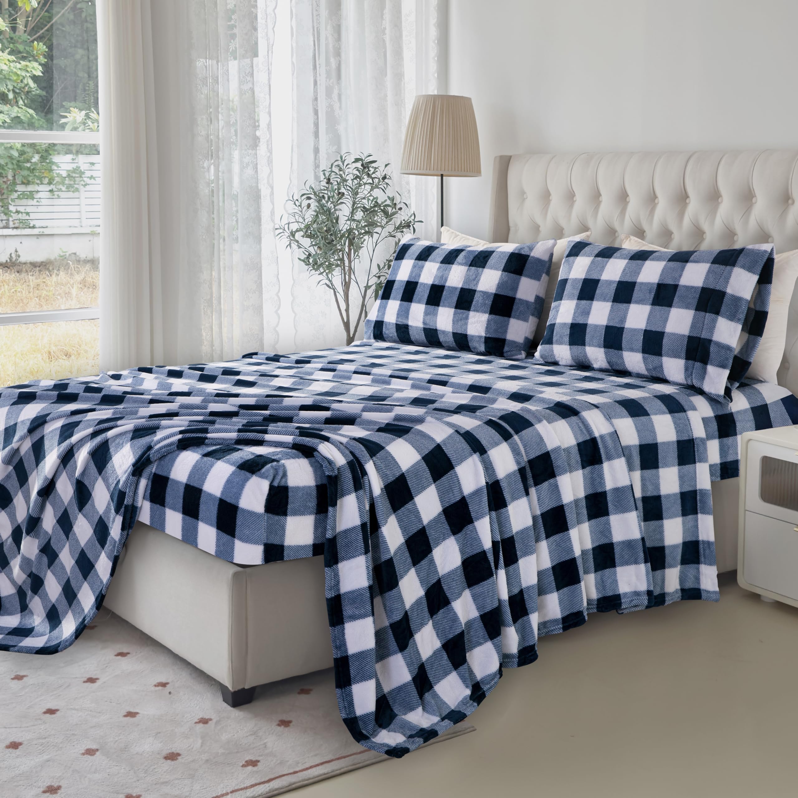 Elegant Comfort two pillowcases neatly stacked showing smooth finish