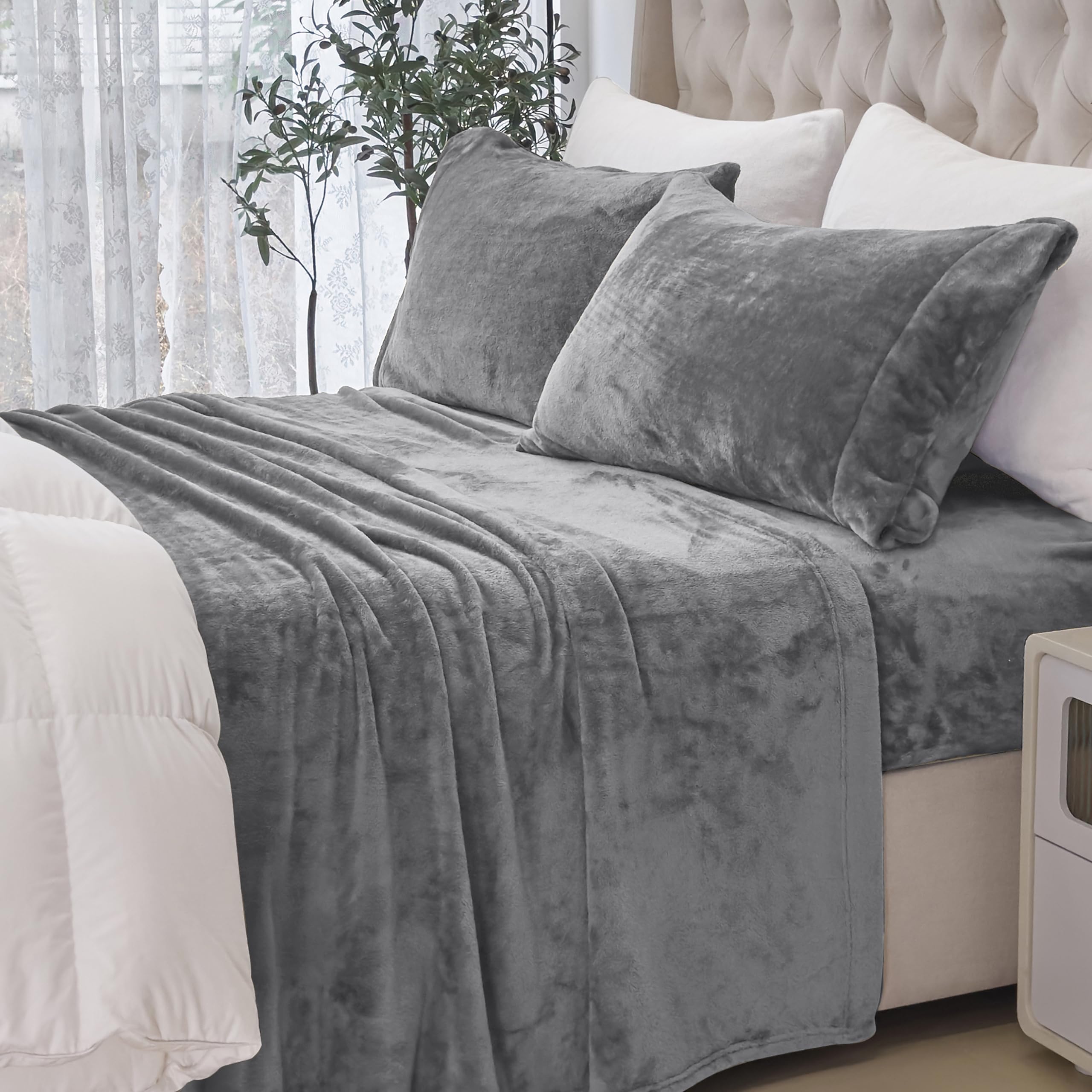 Elegant Comfort fitted sheet on mattress showing proper fit and stability