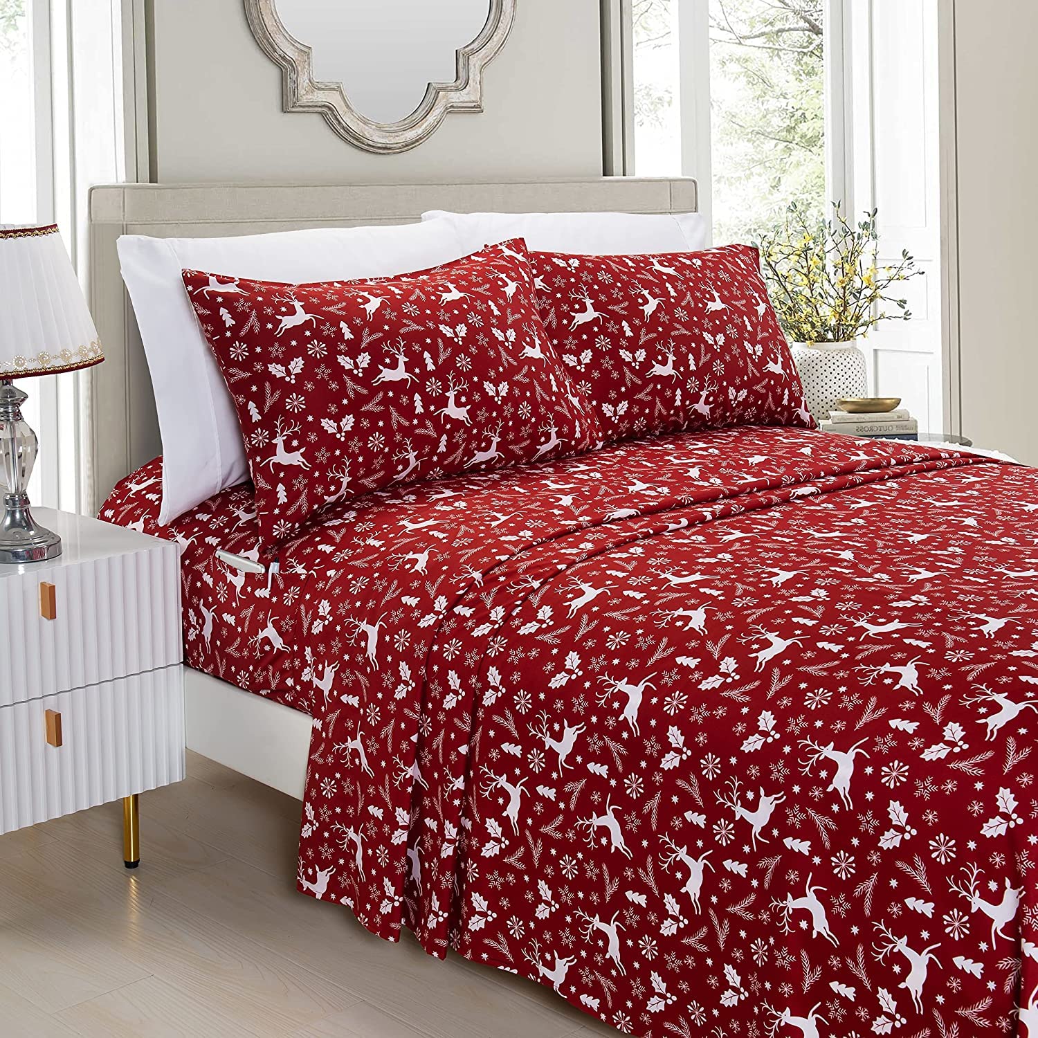 Elegant Comfort close-up of fabric texture highlighting 1500 thread count comfort