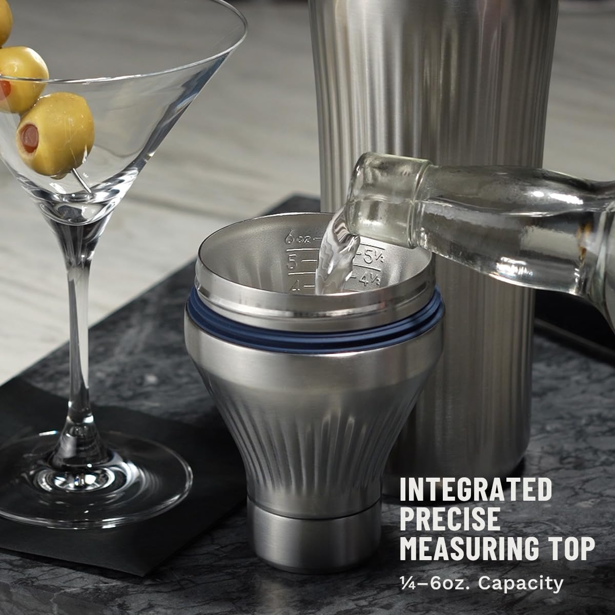 Elevated Craft detail of twist-lock lid preventing leaks and messy spills