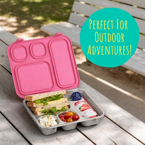 Elk and Friends lifestyle at park showing picnic-ready portability benefit