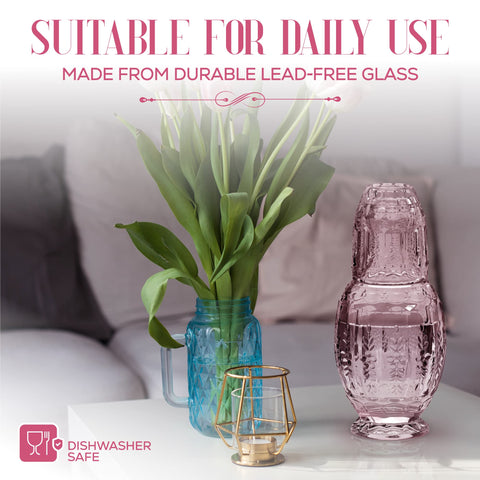 Elle Decor carafe beside a measuring cup showing the 33 oz capacity benefit