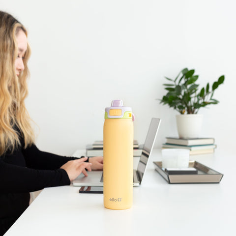 Ello Pop & Fill filled with ice and cold drink demonstrating long-lasting chill