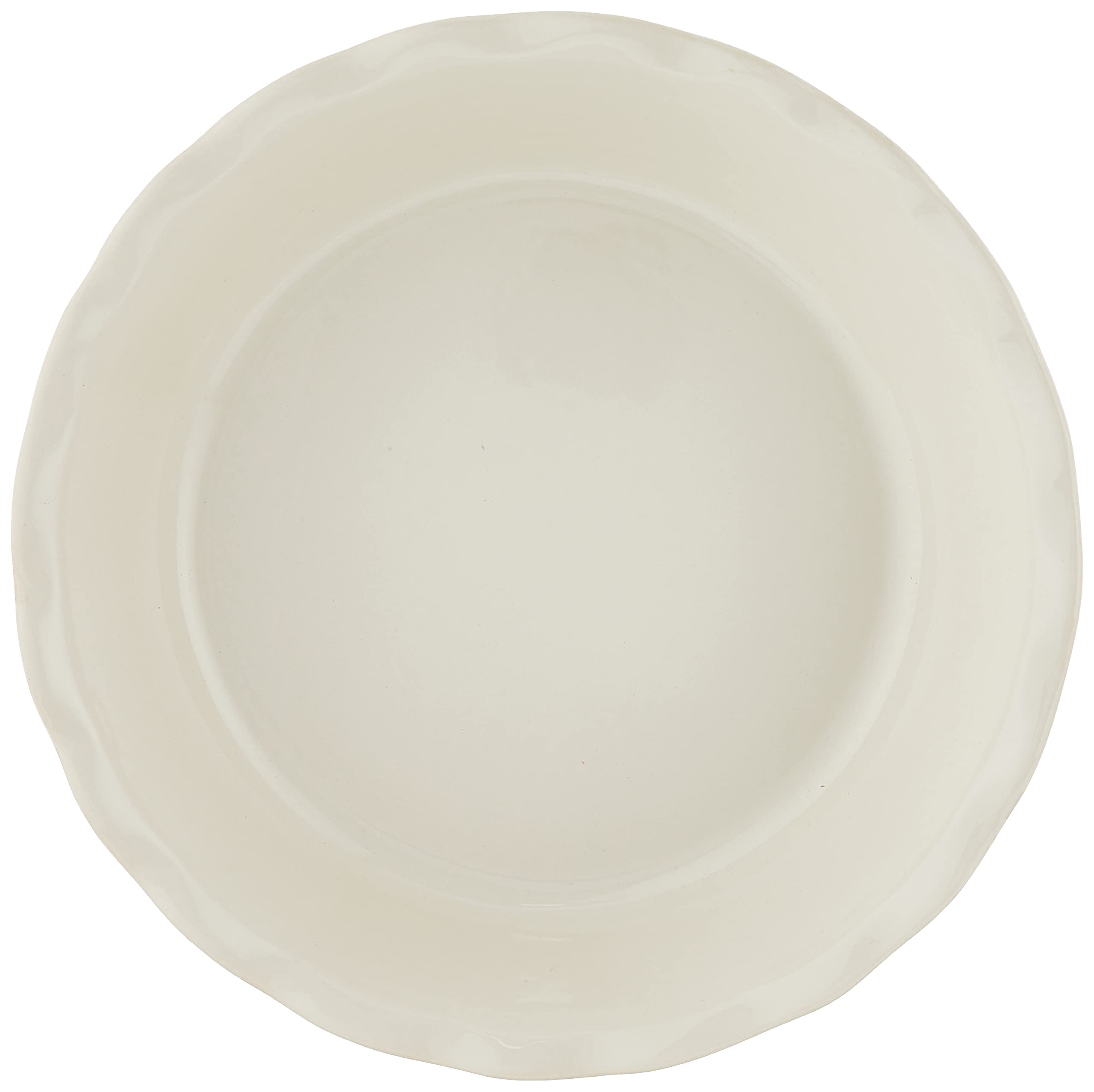 Emile Henry crust edge detail showing fluted rim that supports crisp, even browning
