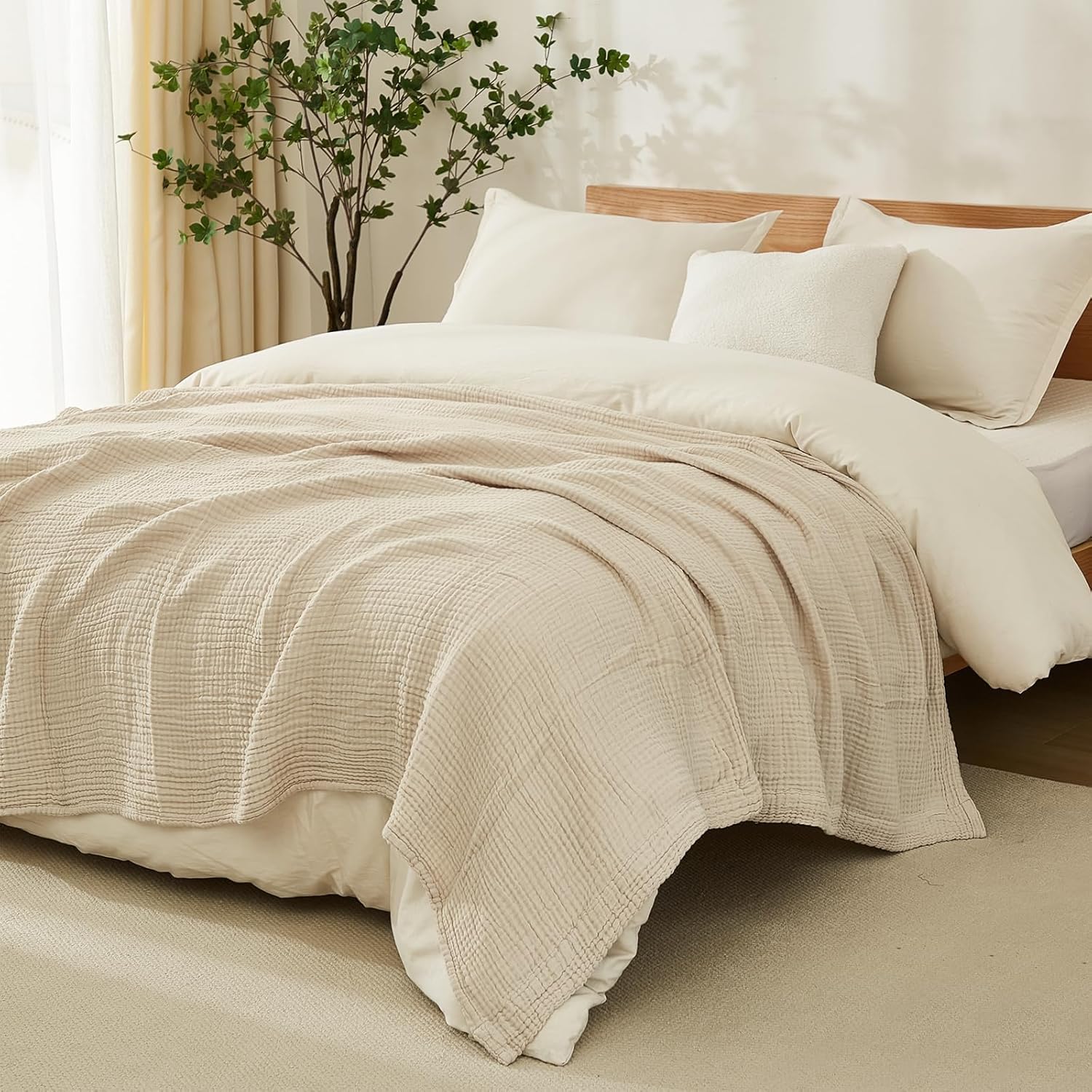 EMME blanket edge stitching detail showing durable finish for longer use