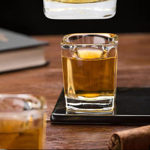 Encheng table display with holiday drinks showing elegant party-ready glassware
