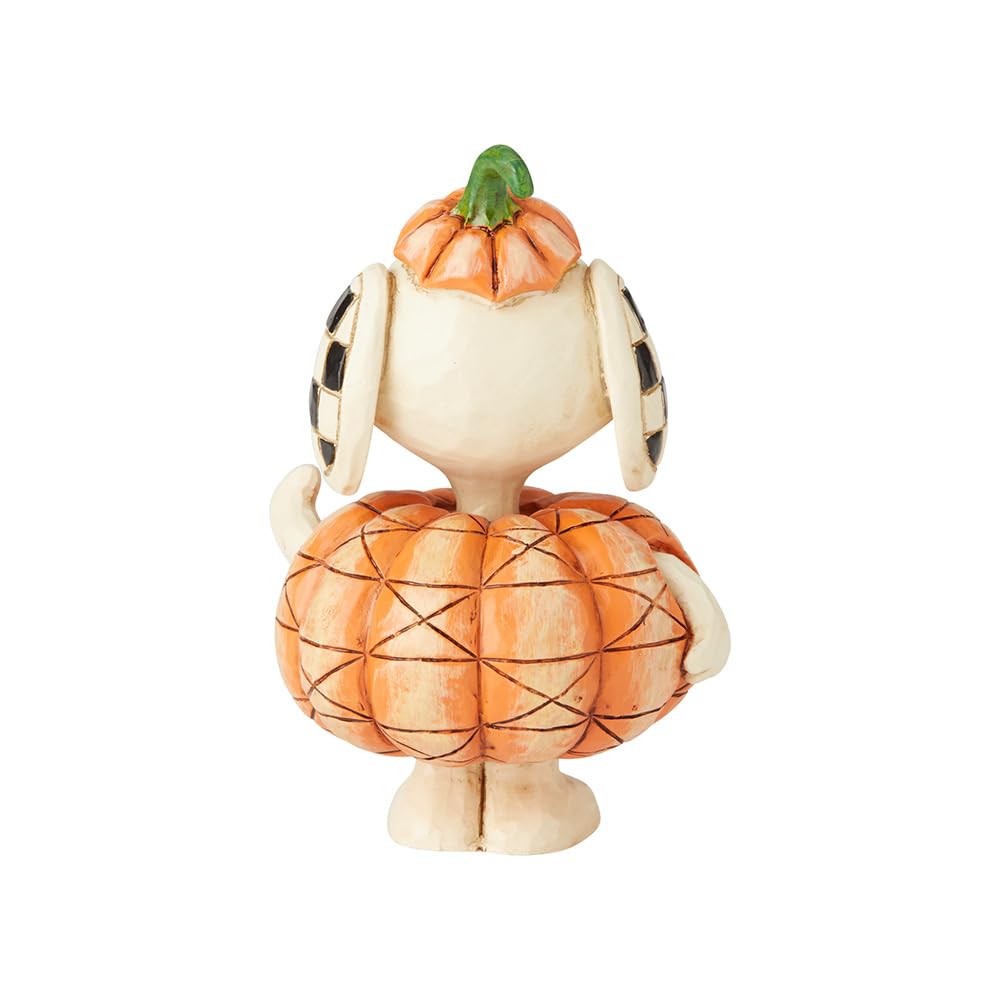 Enesco Snoopy pumpkin side detail highlights sculpted costume texture