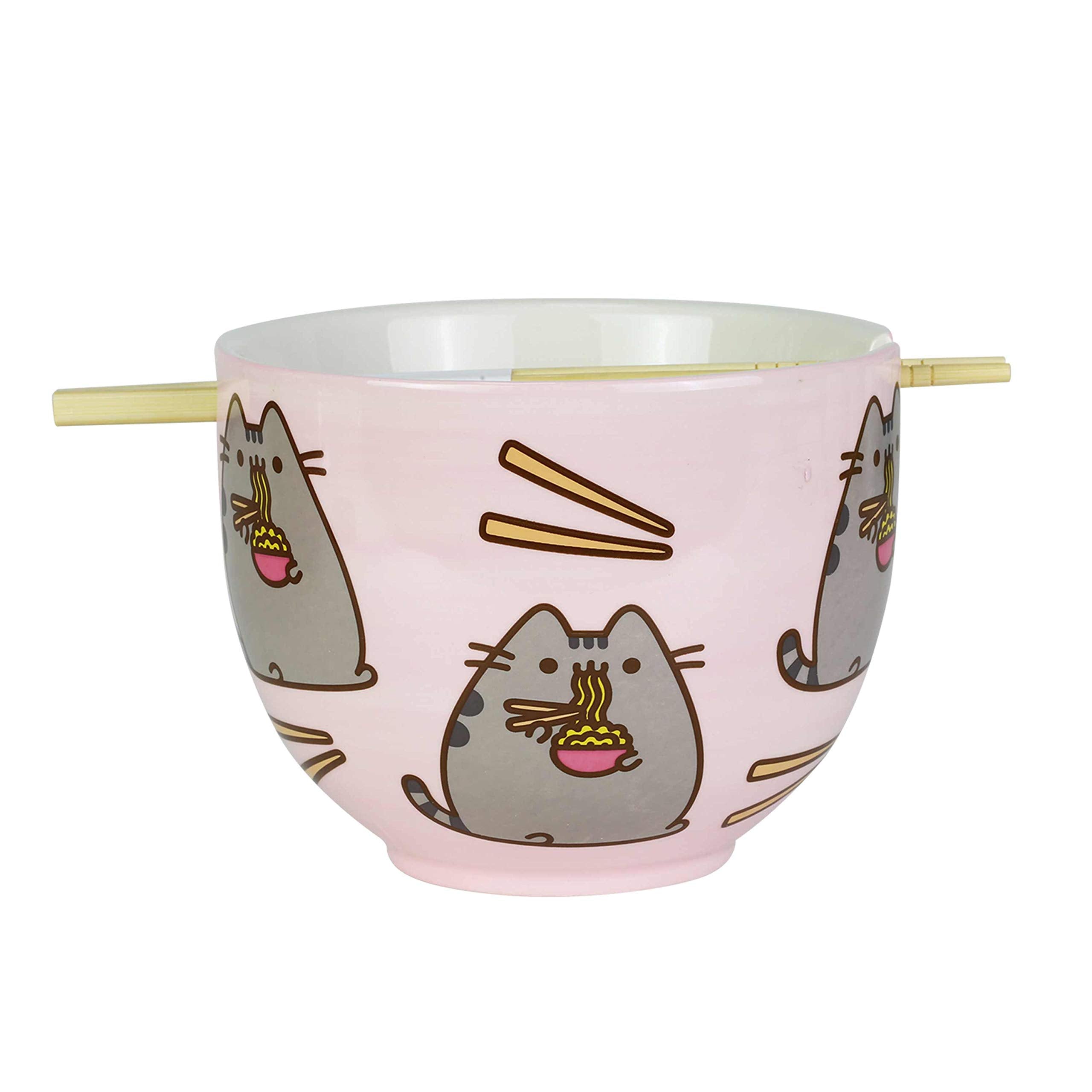 Enesco Pusheen bowl close-up of printed Pusheen graphic and notch benefit