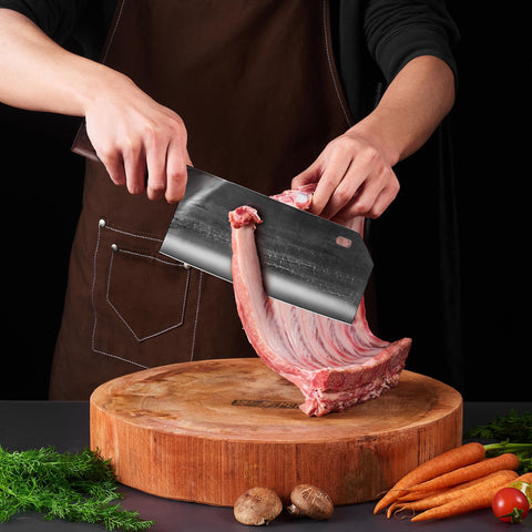 ENOKING cleaver handle closeup highlighting riveted full-tang comfort