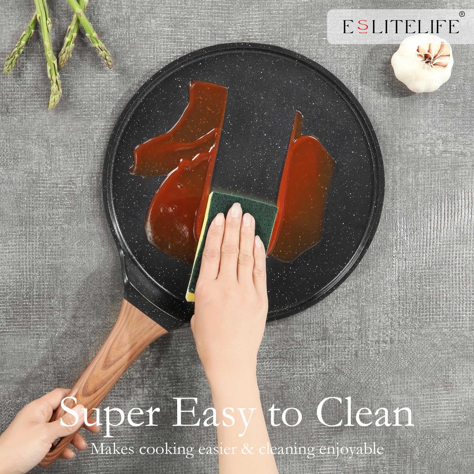 ESLITE LIFE pan next to spatula and plate showing 11-inch scale for family portions