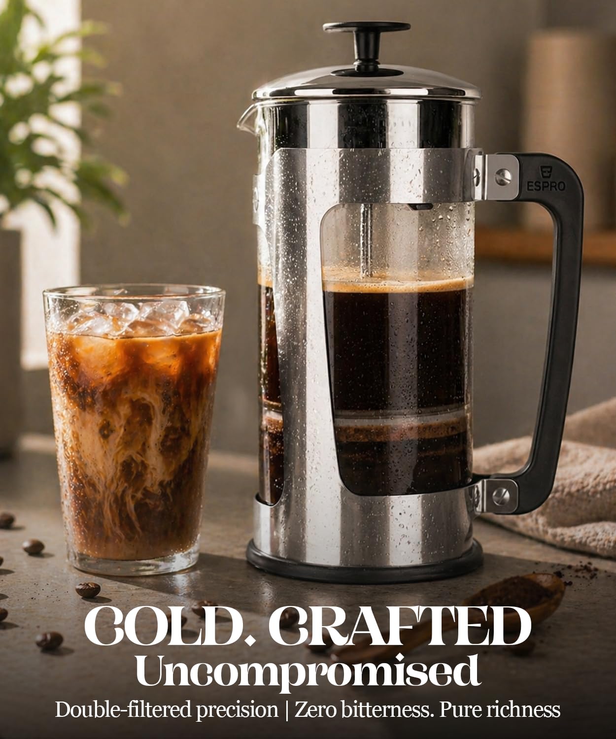 ESPRO P5 close-up of dual microfilter highlighting fine mesh benefit: grit-free coffee