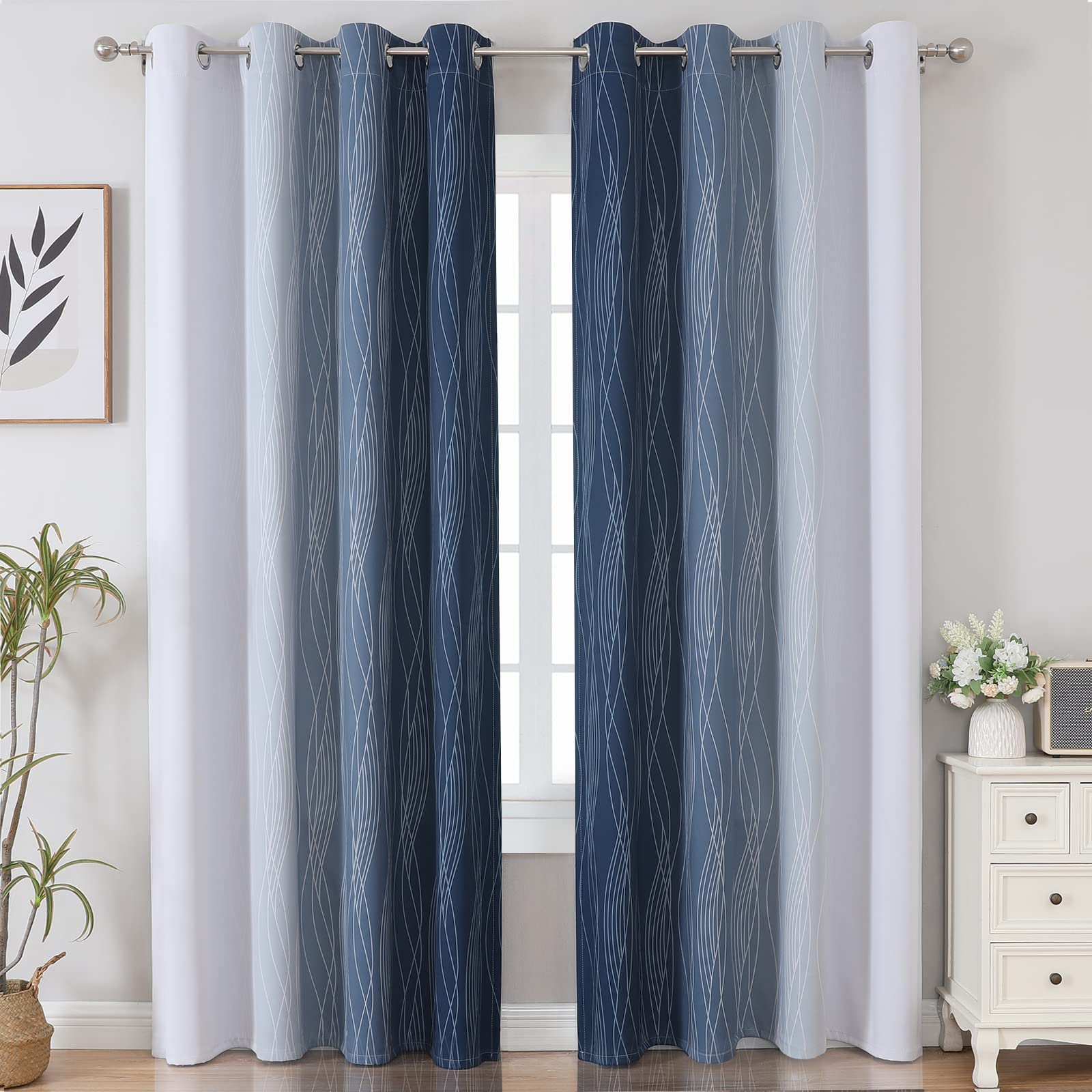 Estelar Textiler close-up of silver grommet detail ensuring easy hanging and smooth glide