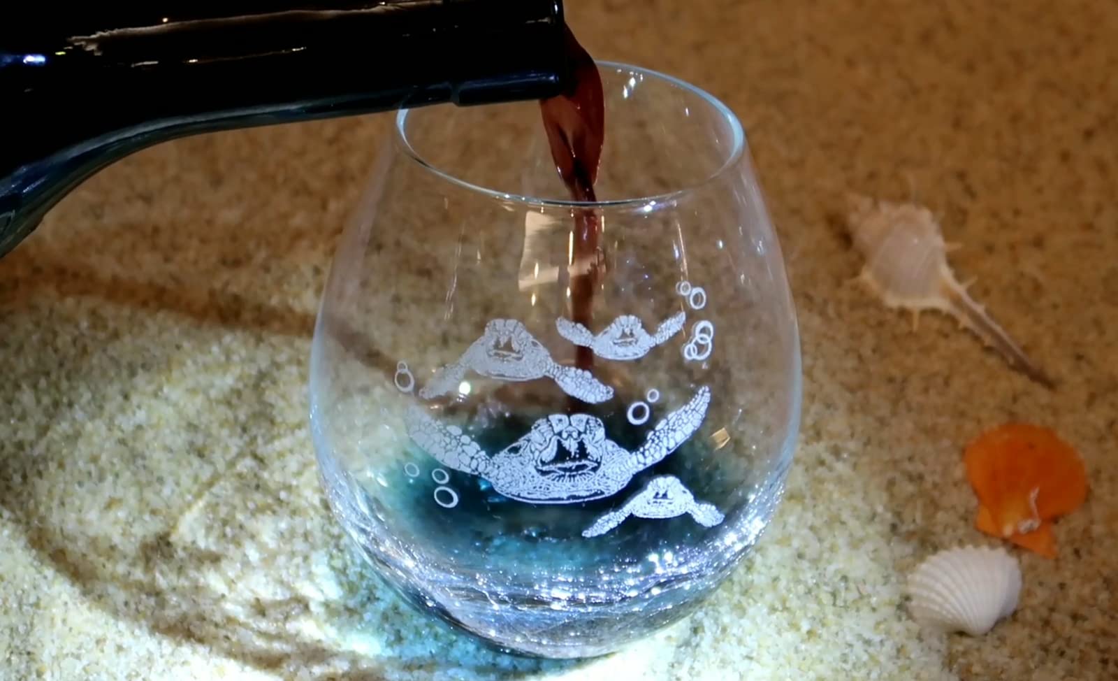 Etchpress polished rim close-up showing hand-blown finish and smooth sip