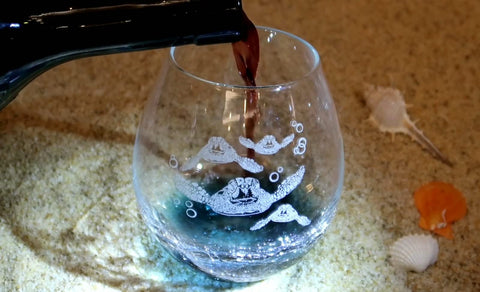 Etchpress polished rim close-up showing hand-blown finish and smooth sip