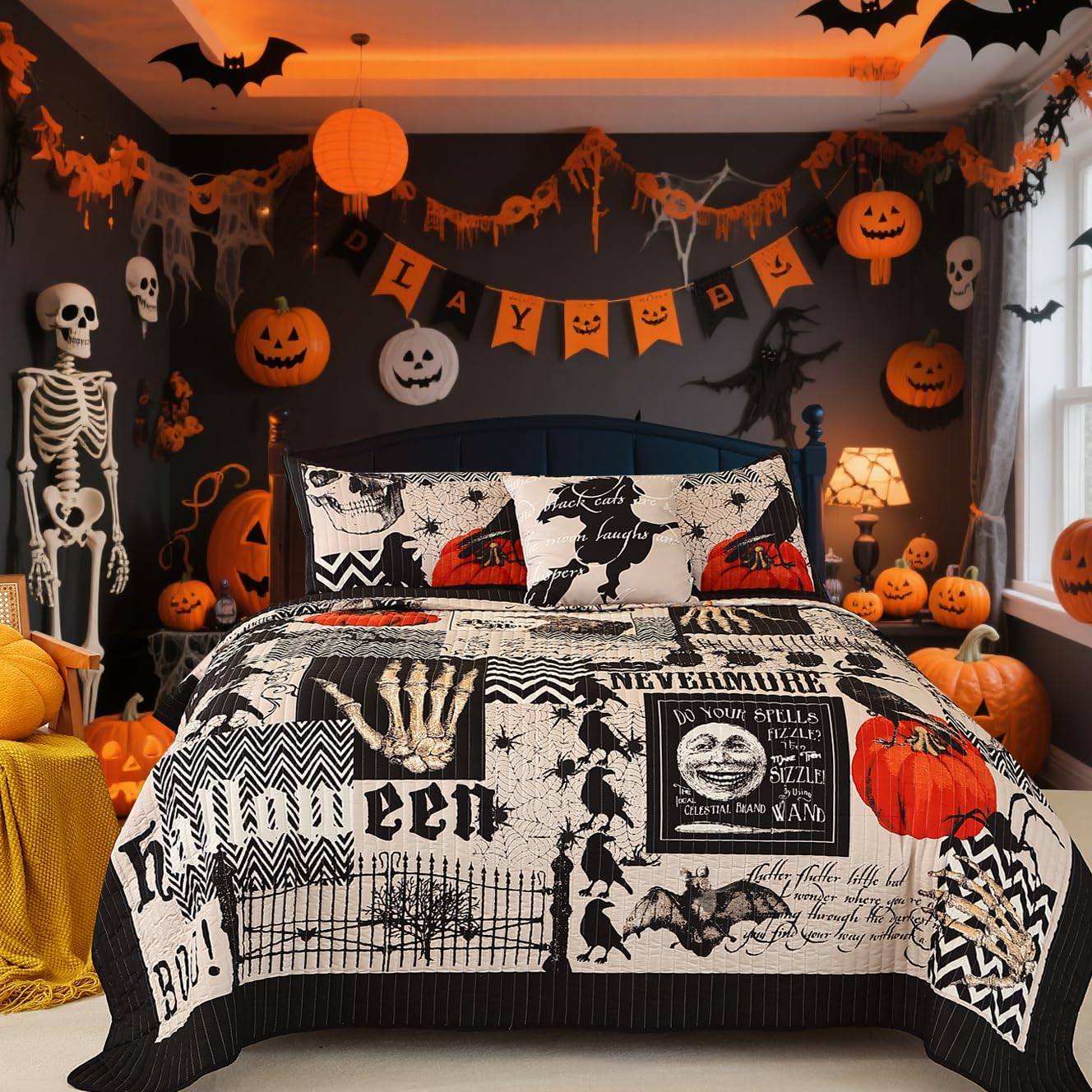 EVENHUG front view of king quilt with pumpkins and ghosts enhances bedroom style