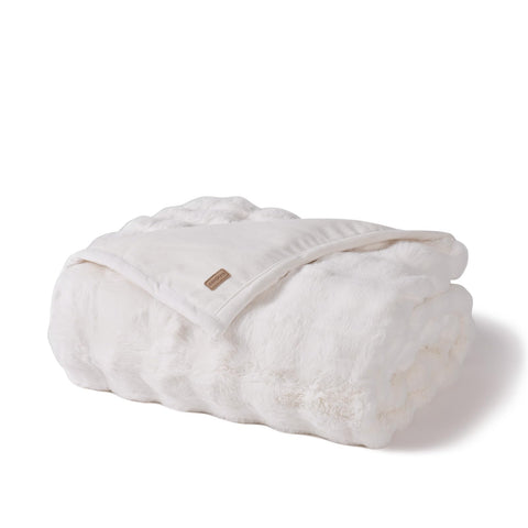 EverGrace fabric drape highlighting weight and plush 650 gsm feel